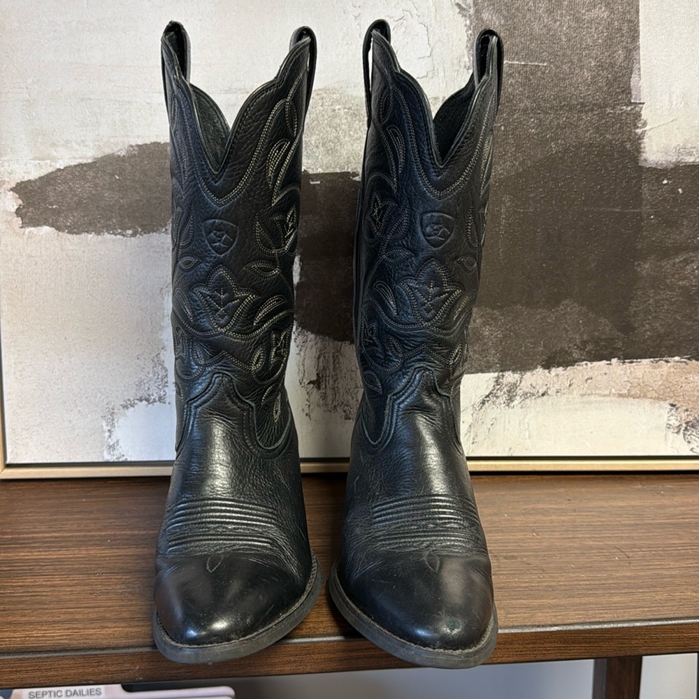 Woman Ariat Boots